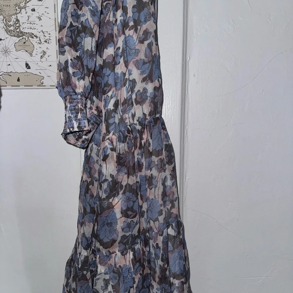 Brand new Joir 100% SILK dress 😍 - Picture 4 of 7